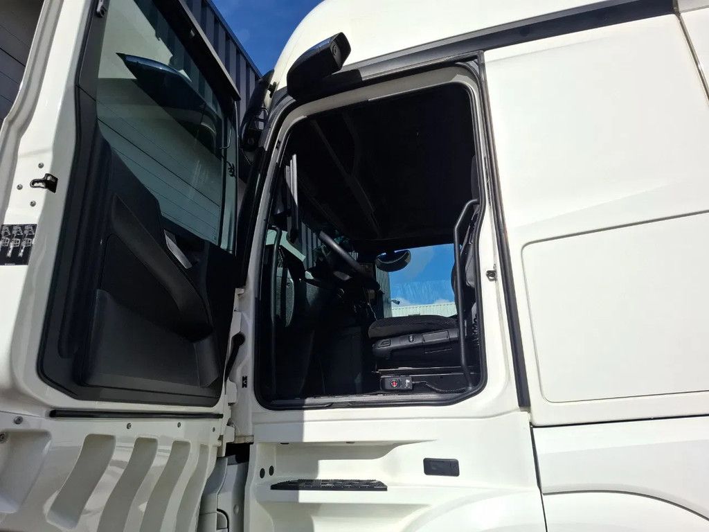 Mercedes-Benz Actros 2545 GIGASPACE 6X2 20075