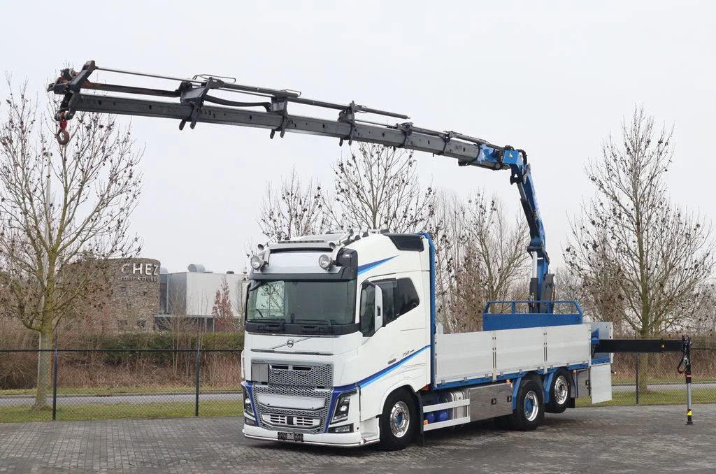 Volvo FH 16.750 | 6X2*4 RETARDER EFFER 215-6 DEMOUNTABLE CRANE