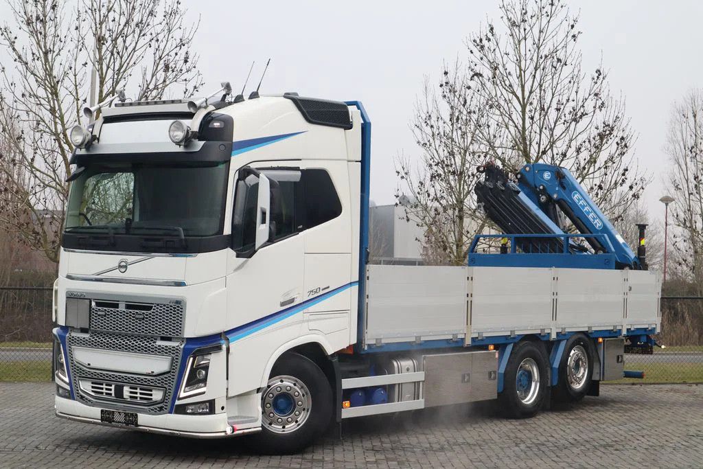 Volvo FH 16.750 | 6X2*4 RETARDER EFFER 215-6 DEMOUNTABLE CRANE