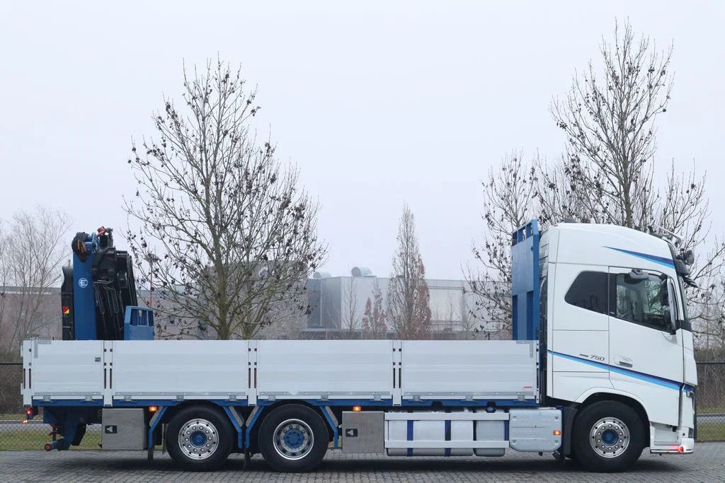 Volvo FH 16.750 | 6X2*4 RETARDER EFFER 215-6 DEMOUNTABLE CRANE