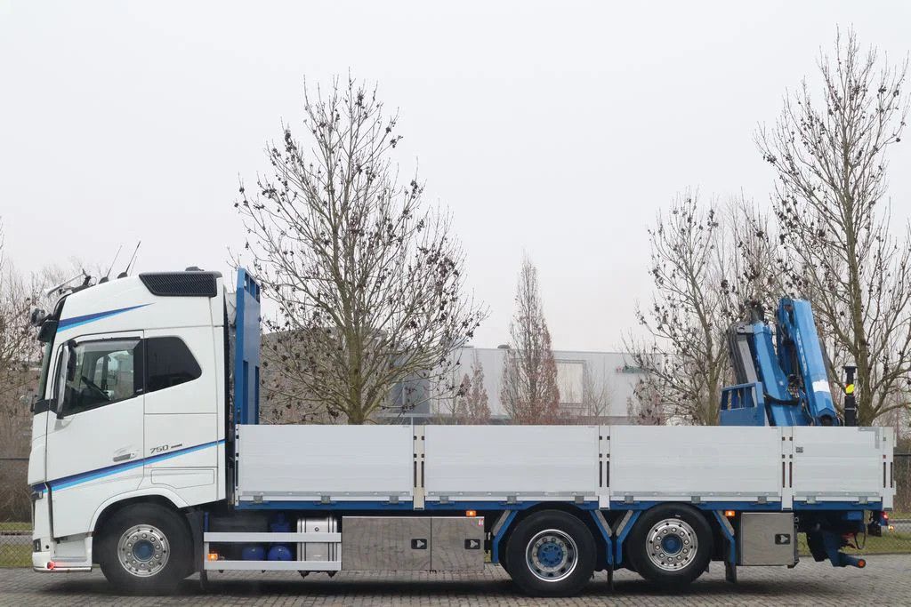 Volvo FH 16.750 | 6X2*4 RETARDER EFFER 215-6 DEMOUNTABLE CRANE