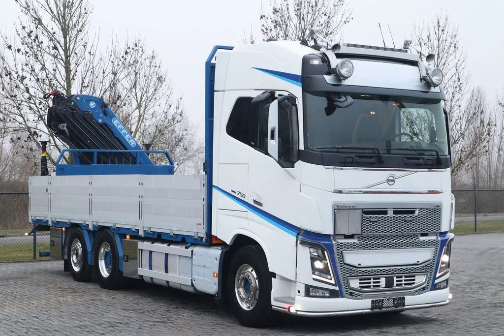 Volvo FH 16.750 | 6X2*4 RETARDER EFFER 215-6 DEMOUNTABLE CRANE