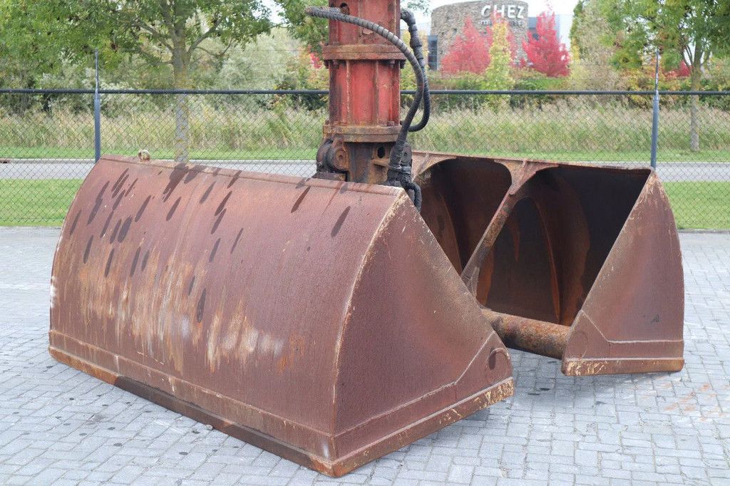 Sennebogen 860R | 860 R | CLAMSHELL BUCKET