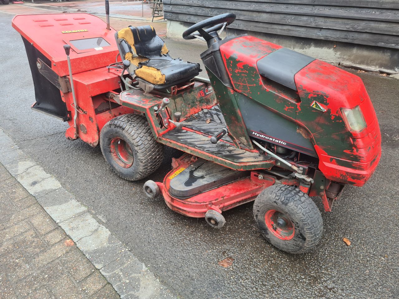Westwood countax K15 opknapper zitmaaier.