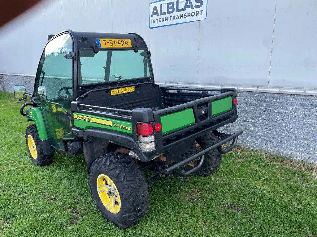 John Deere Gator 825i 4x4 met dichte cabine MARGE