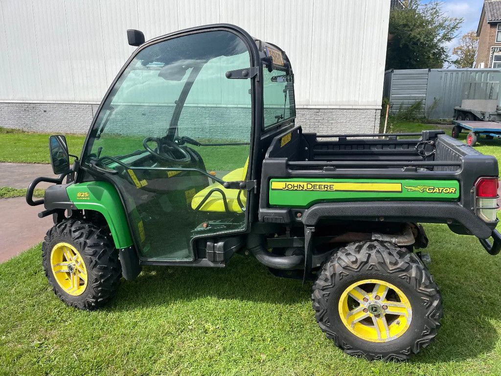John Deere Gator 825i 4x4 met dichte cabine MARGE