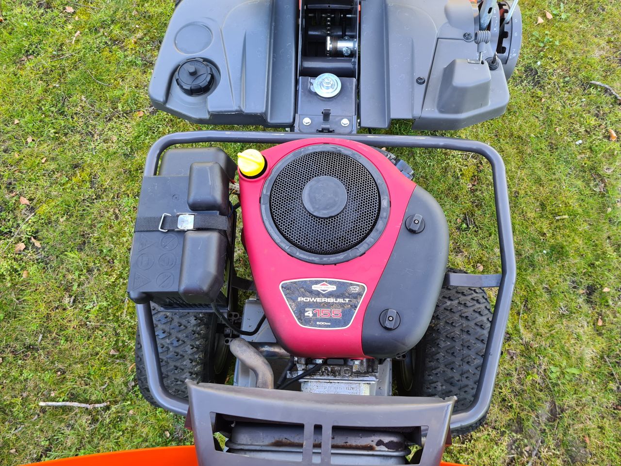 Husqvarna Rider R16C AWD 4X4 hydrostaat frontmaaier.