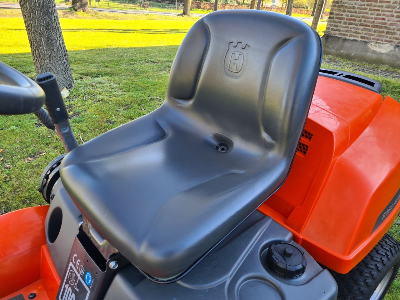 Husqvarna Rider R16C AWD 4X4 hydrostaat frontmaaier.