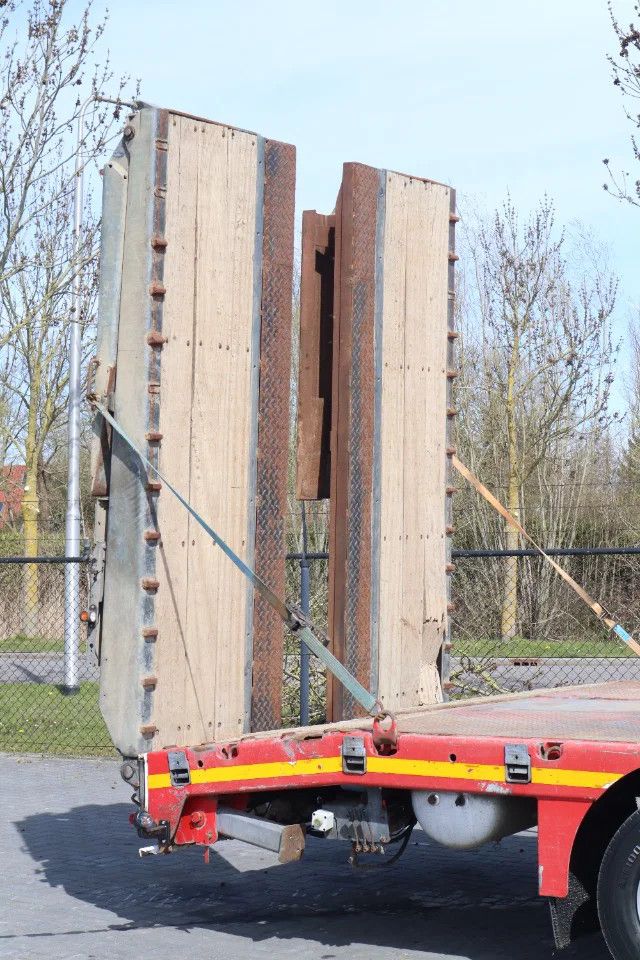 Max Trailer MAX 100 | 3-AXLE | LIFT DECK | SLIDING RAMPS