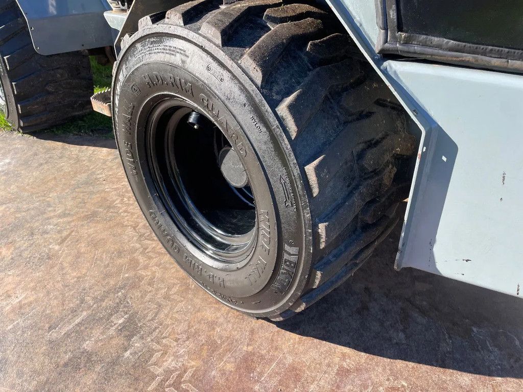 Giant V452T shovel met kenteken en 45pk!