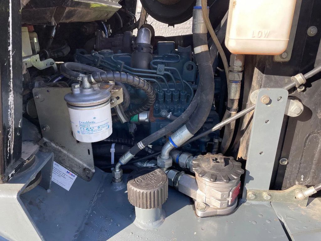 Giant V452T shovel met kenteken en 45pk!