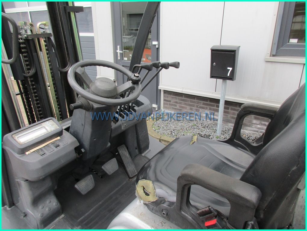 Nissan G1D2A30LQ 2010+freelift+sideshift+4x hydraulic