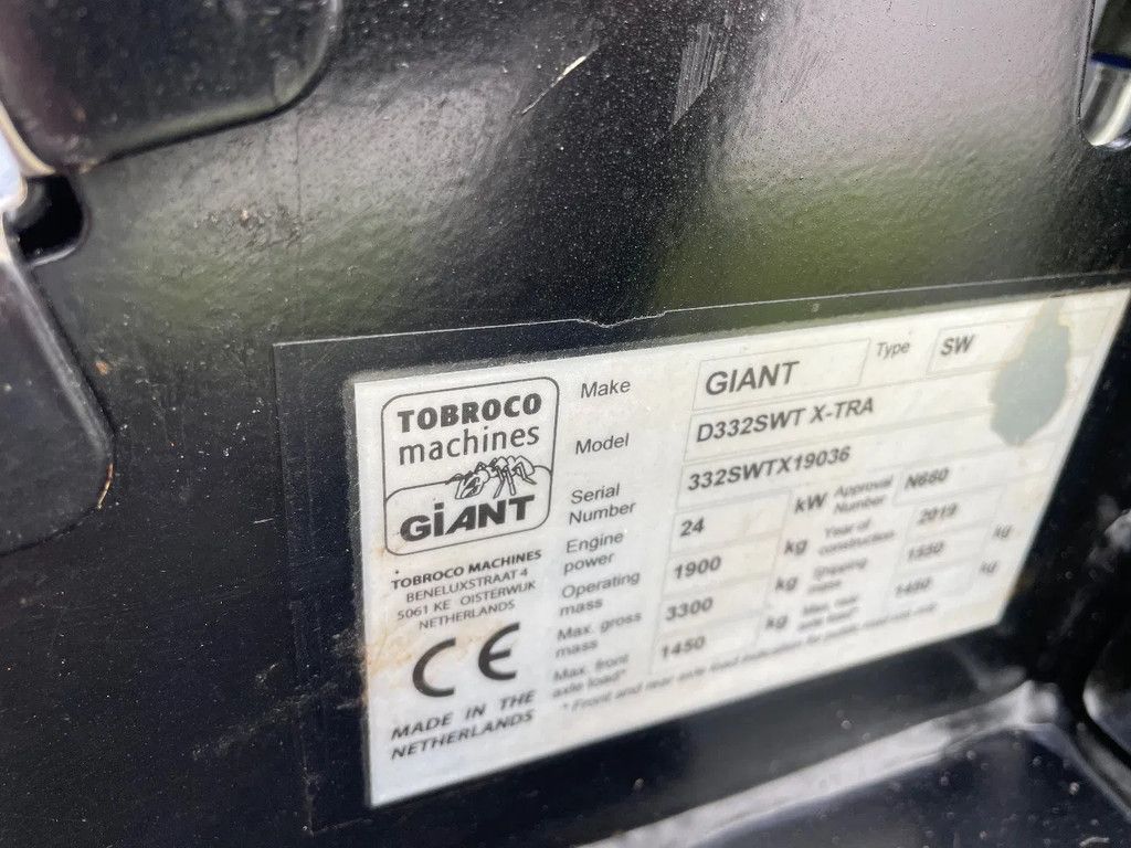 Giant 332SWT Xtra Giant shovel vol opties!! slechts 1030 uur