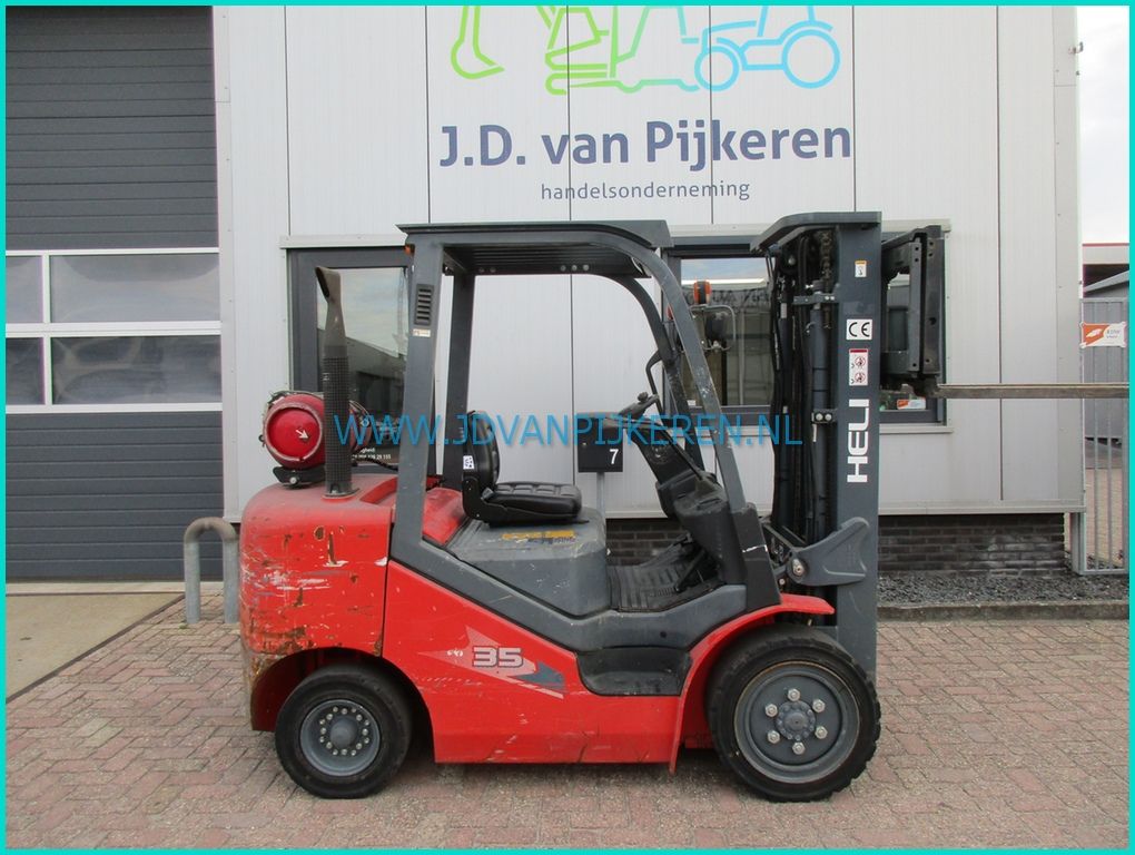 Heli CPYD35 3.5t+2019+3007uur+triplex4.6m+freelift+shift+4xhydr.