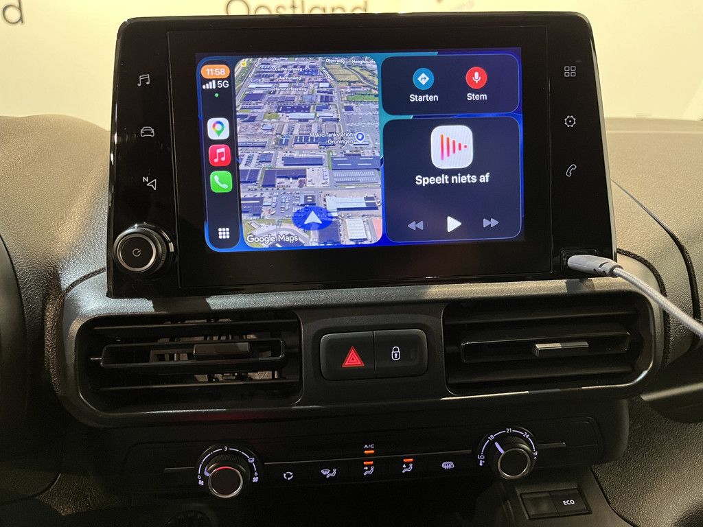 Toyota PROACE CITY 1.2 L1 130 PK Benzine Automaat / Airco / Cruise Control / CarPlay / Camera / Navigatie / 3-Zits / 69.000 KM !!