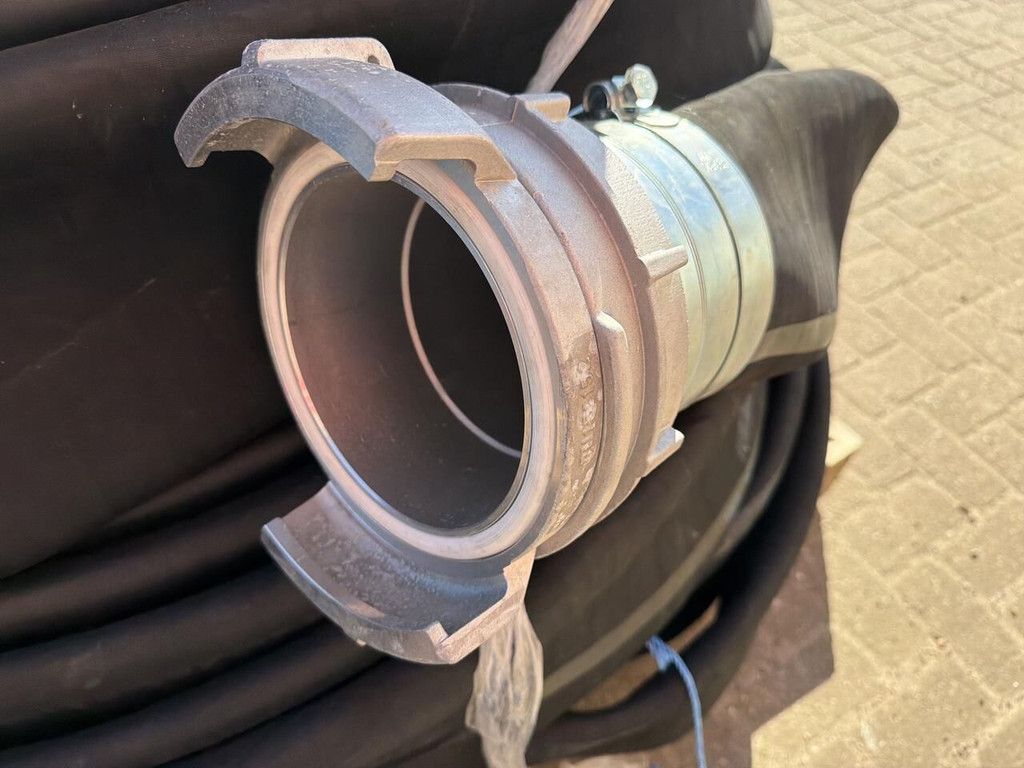 6x 40 meter 6'' pers slang - Nieuw irrigation hose