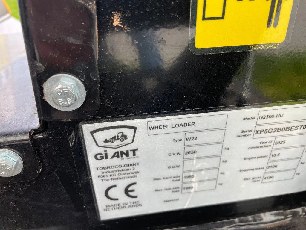 Giant G2300HD shovel NIEUW!