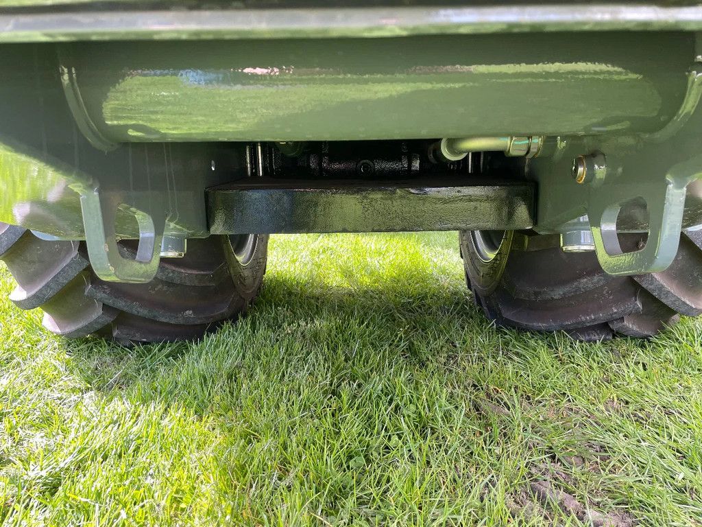 Giant G2300HD shovel NIEUW!