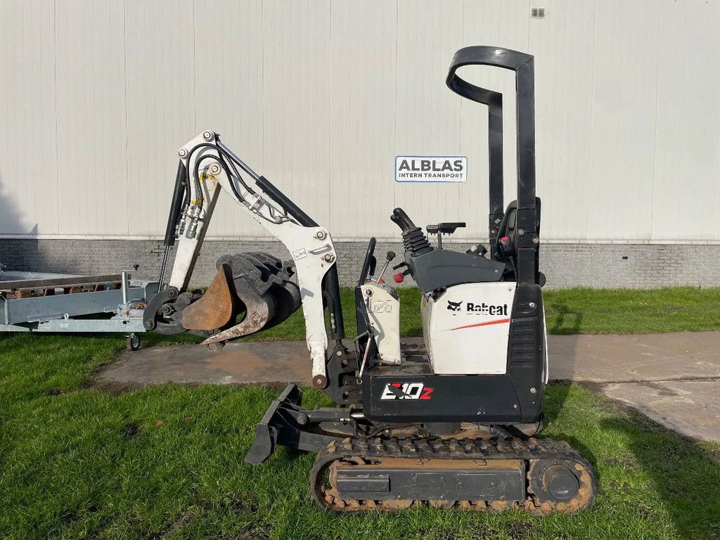 Bobcat E10 minigraver 2022 met 205 uur! CW05