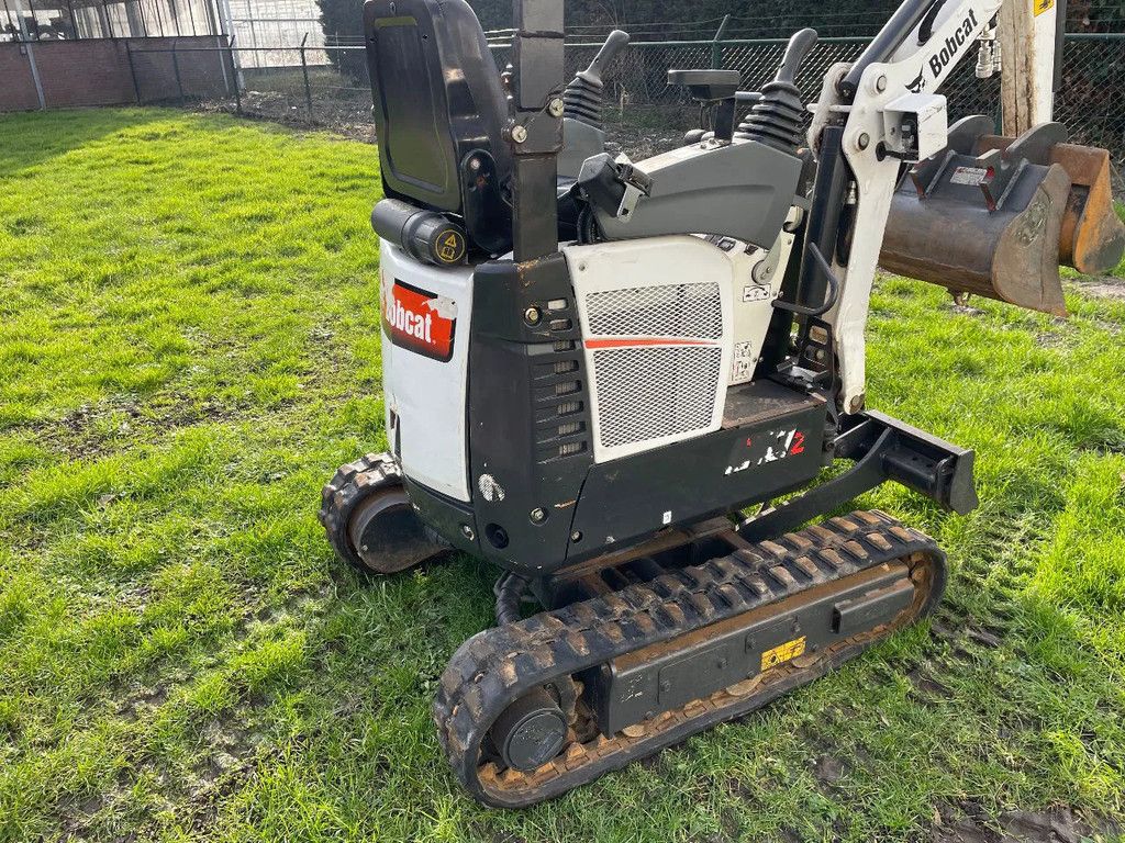 Bobcat E10 minigraver 2022 met 205 uur! CW05