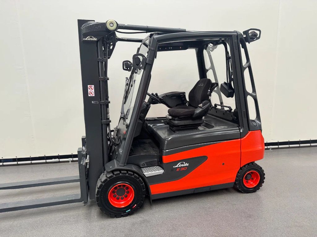 Linde E 30 L-01 inclusief nieuwe accu