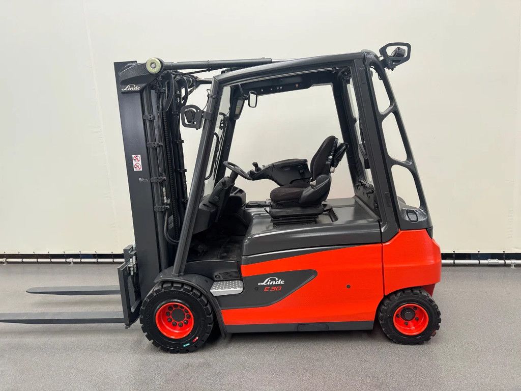 Linde E 30 L-01 inclusief nieuwe accu