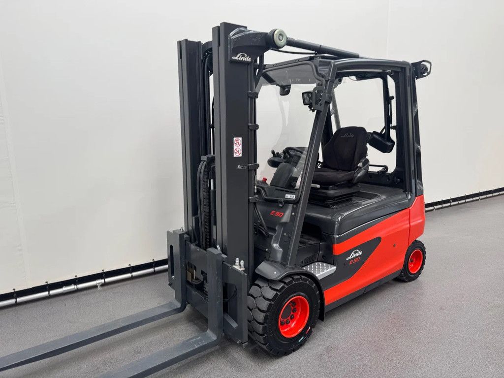 Linde E 30 L-01 inclusief nieuwe accu