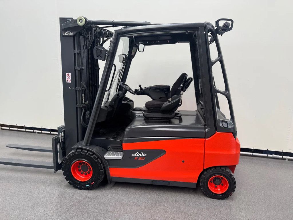 Linde E 30 L-01 inclusief nieuwe accu