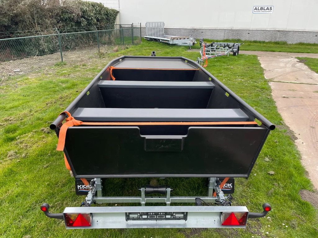 HDPE werkboot / visboot 4 m x 1,80m platbodem