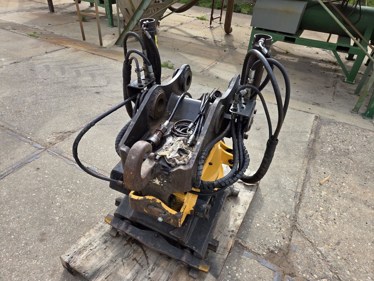 Engcon Draaikantelstuk CW30