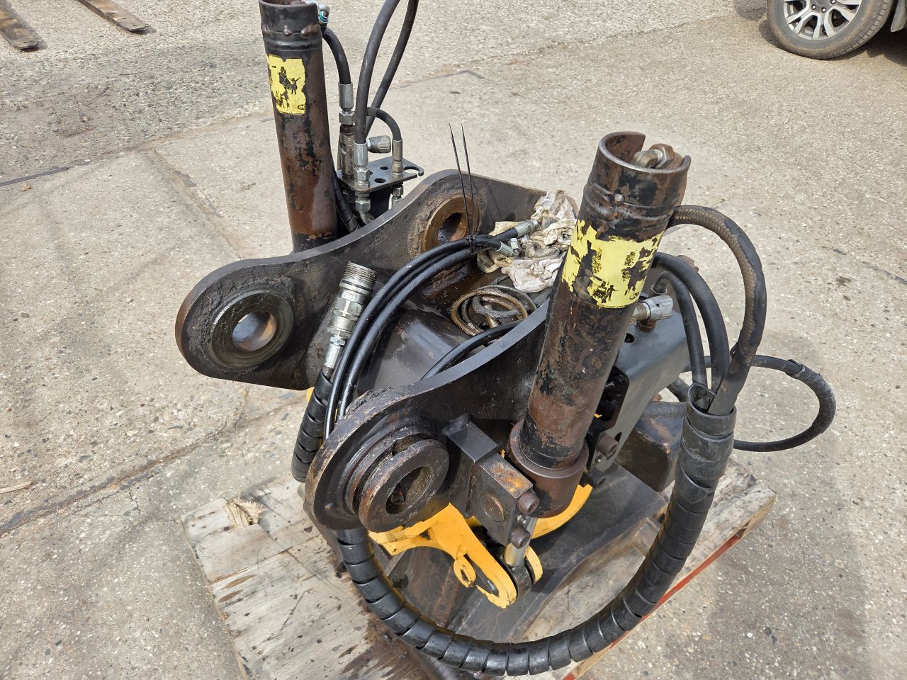 Engcon Draaikantelstuk CW30