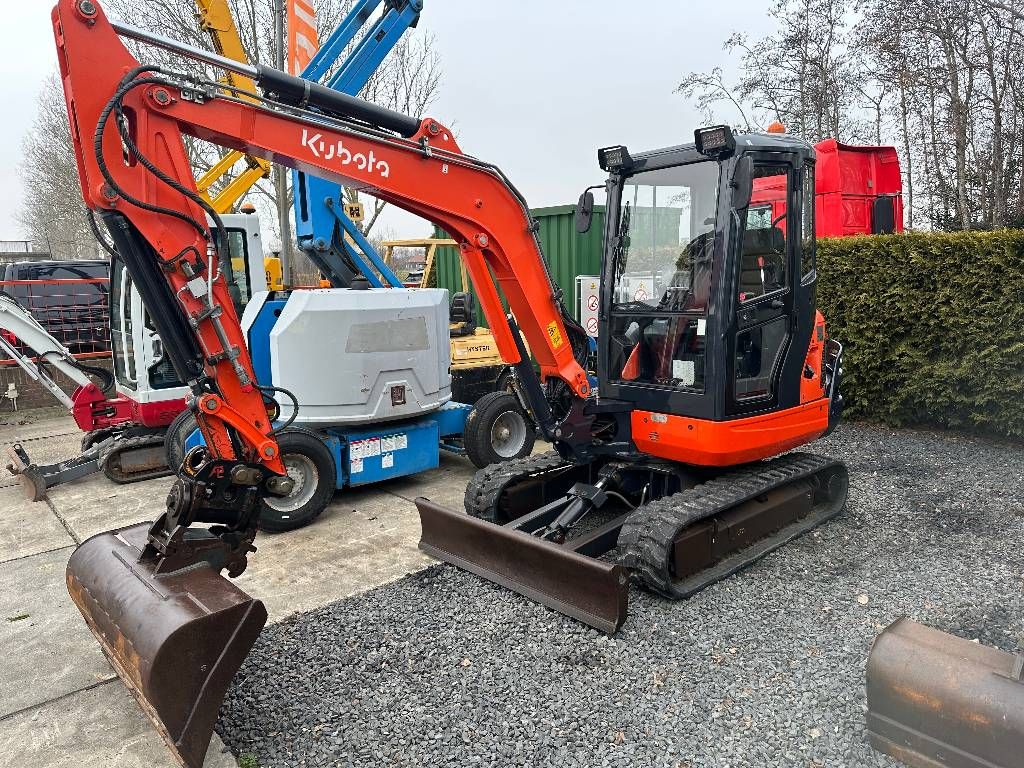 Kubota KX 101-3 A + powertilt H-CW05