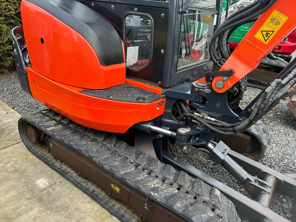 Kubota KX 101-3 A + powertilt H-CW05