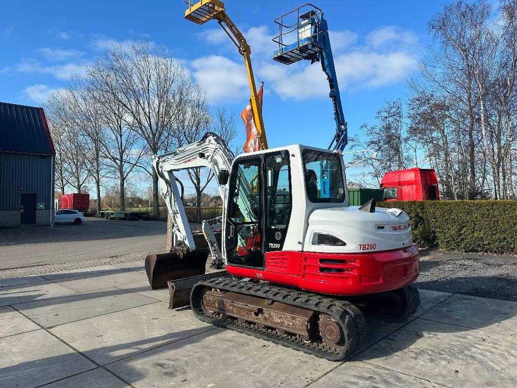 Takeuchi TB 290