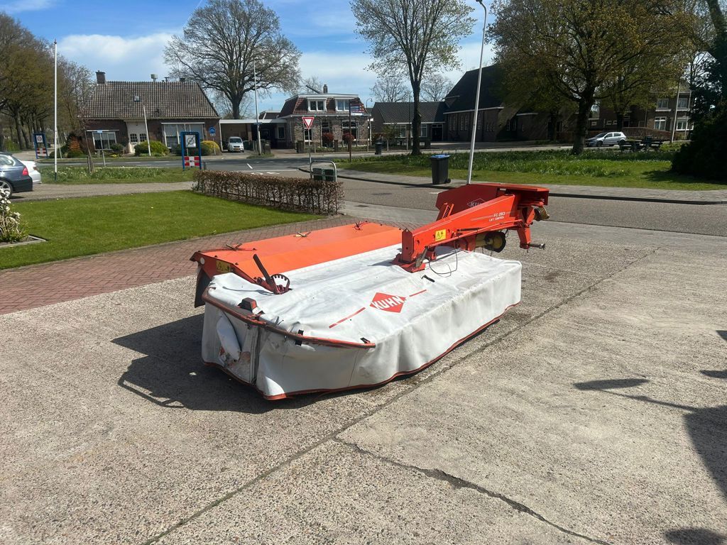 Kuhn FC 283