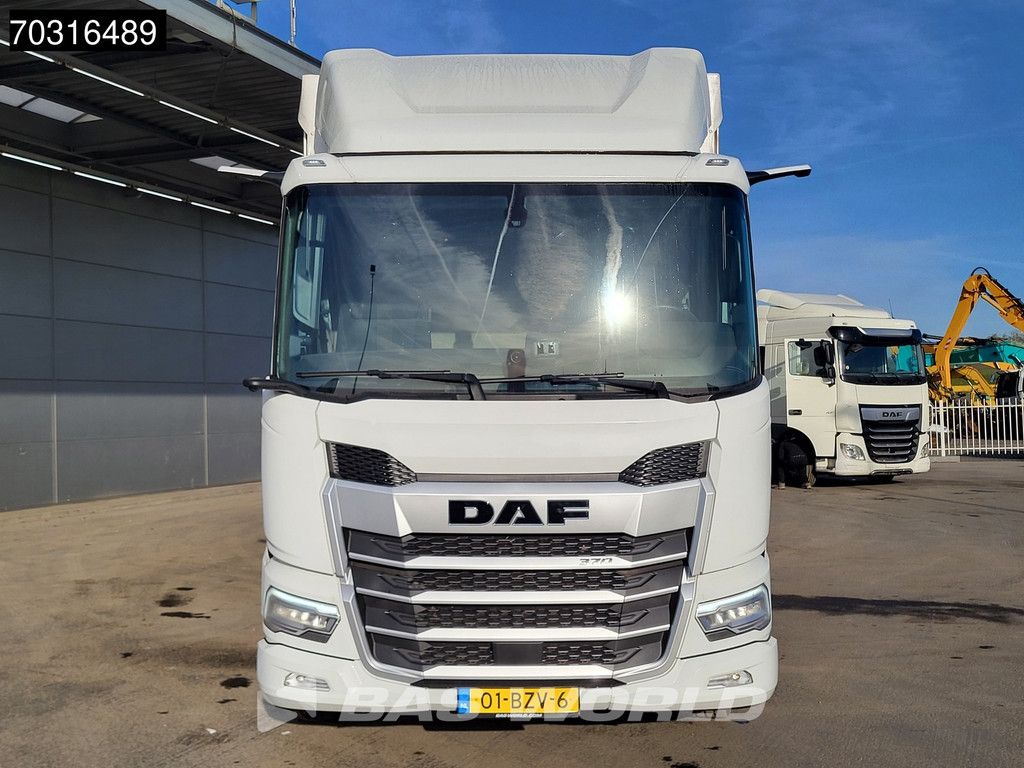 DAF XD 370 4X2 18tons NL-Truck 2024 registration 1500kg Ladebordwand Automatic Euro 6