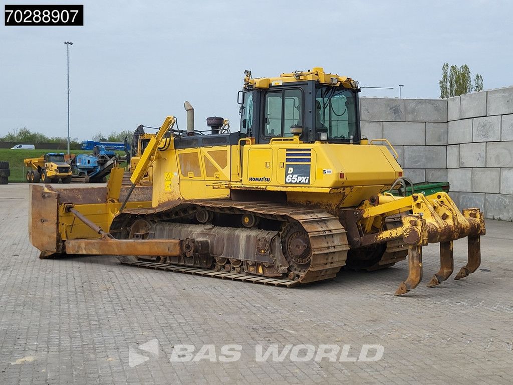 Komatsu D65 PXi -18 Ripper
