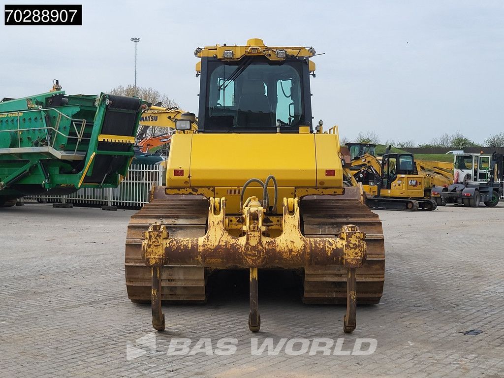 Komatsu D65 PXi -18 Ripper
