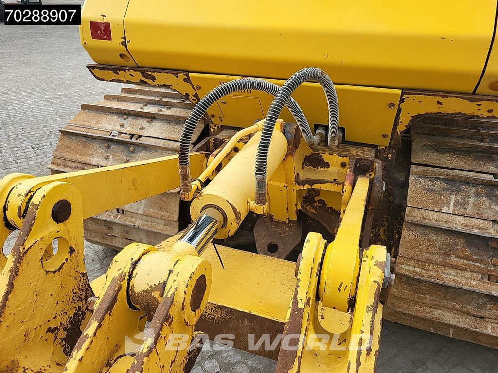 Komatsu D65 PXi -18 Ripper