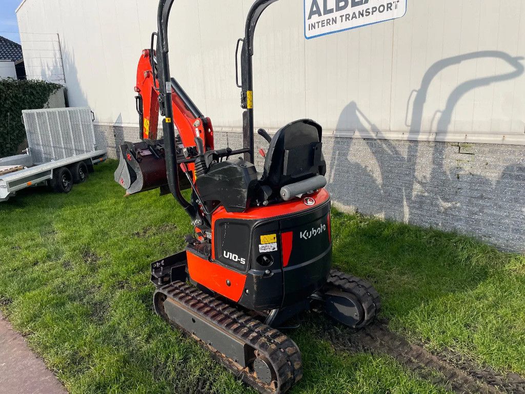 Kubota U10-5 minigraver BJ 2022 CW00 met 3 nieuwe bakken