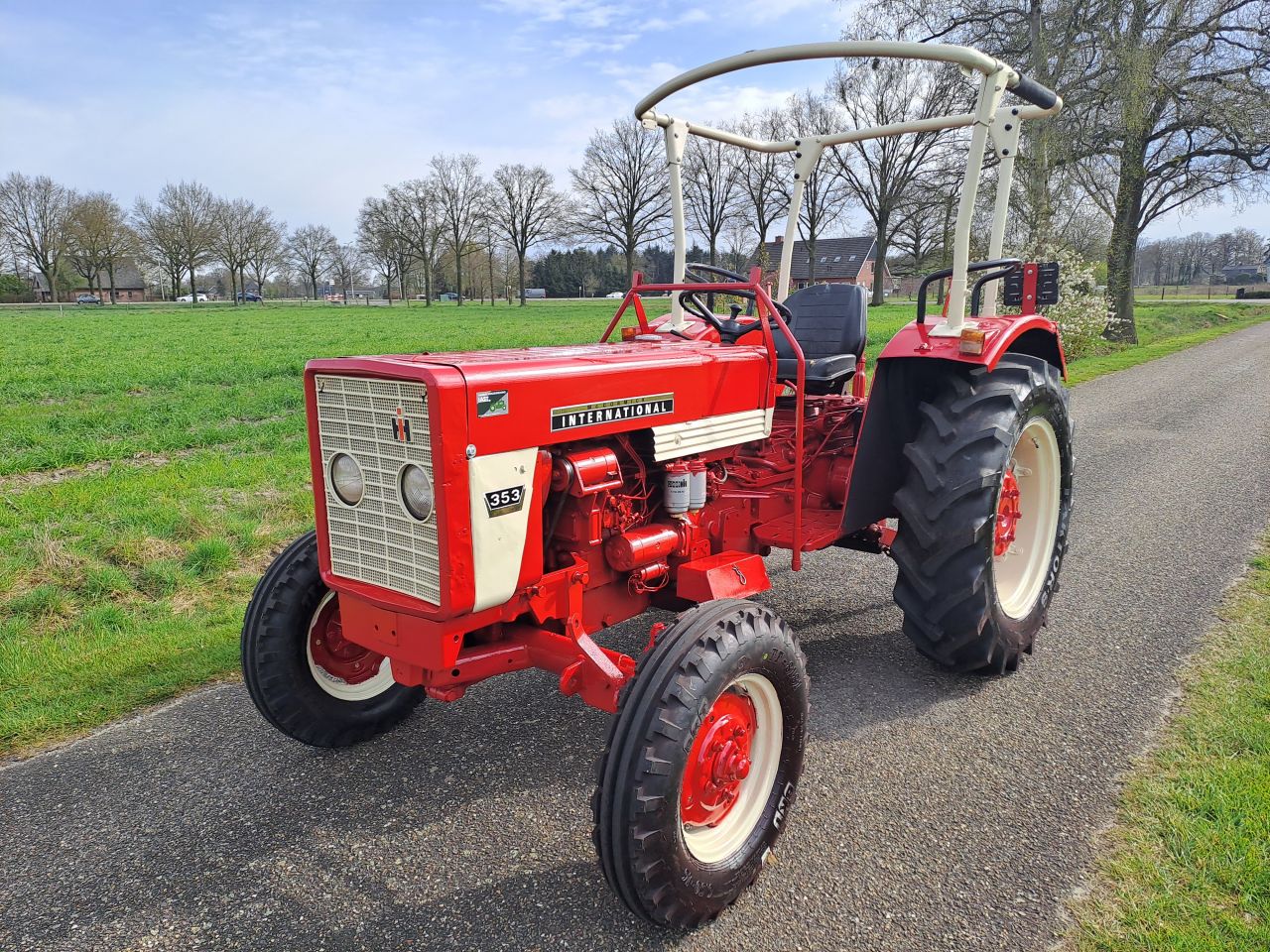 International 353 | Nl Kenteken | Inruil & transport mogelijk