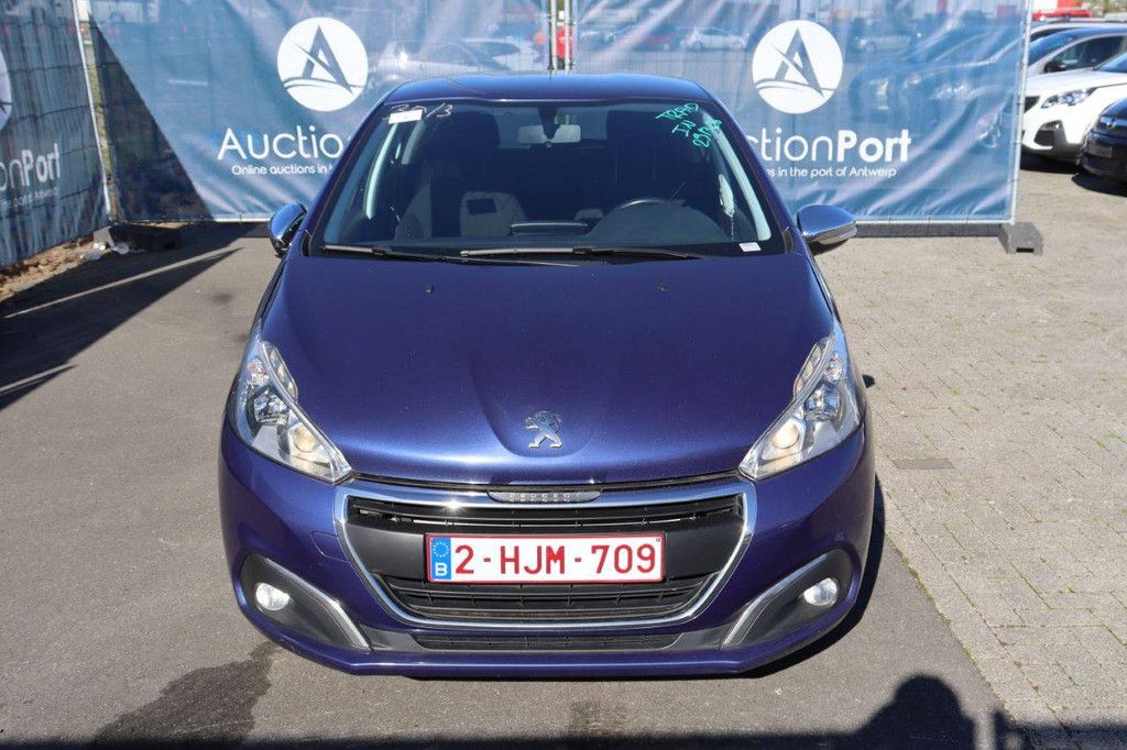 Passenger car Peugeot 208 Petrol 82hp 2017 (Margin)