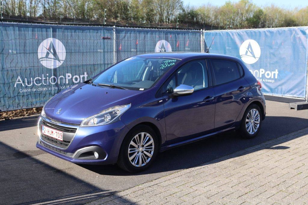 Passenger car Peugeot 208 Petrol 82hp 2017 (Margin)