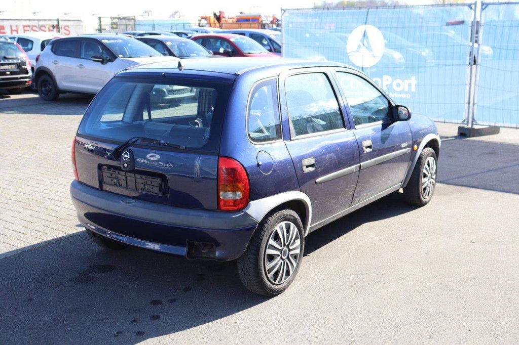 Pkw Opel Corsa Benzin 60 PS 2003 (Margin)
