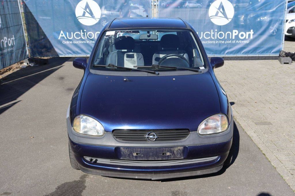 Pkw Opel Corsa Benzin 60 PS 2003 (Margin)