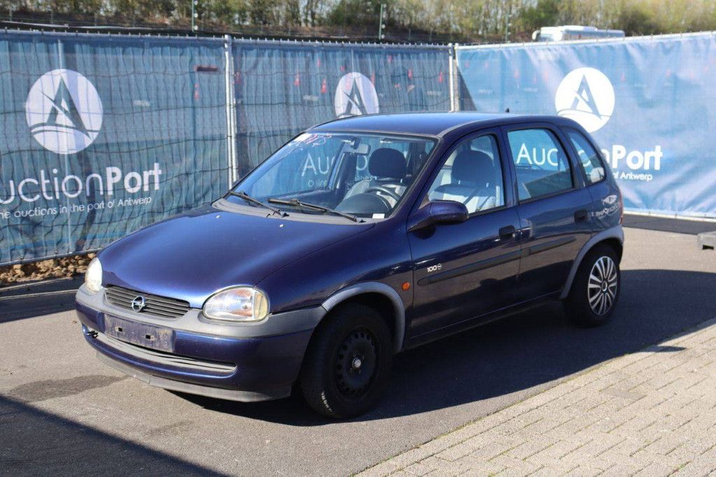 Pkw Opel Corsa Benzin 60 PS 2003 (Margin)