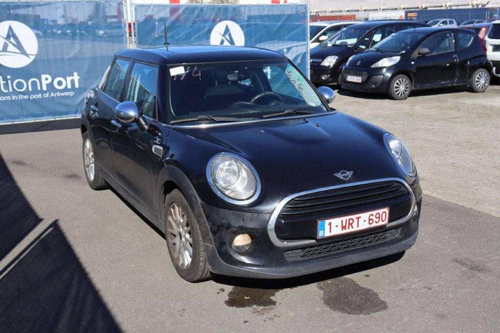 Pkw MINI F55 Diesel 116 PS 2015 (Margin)