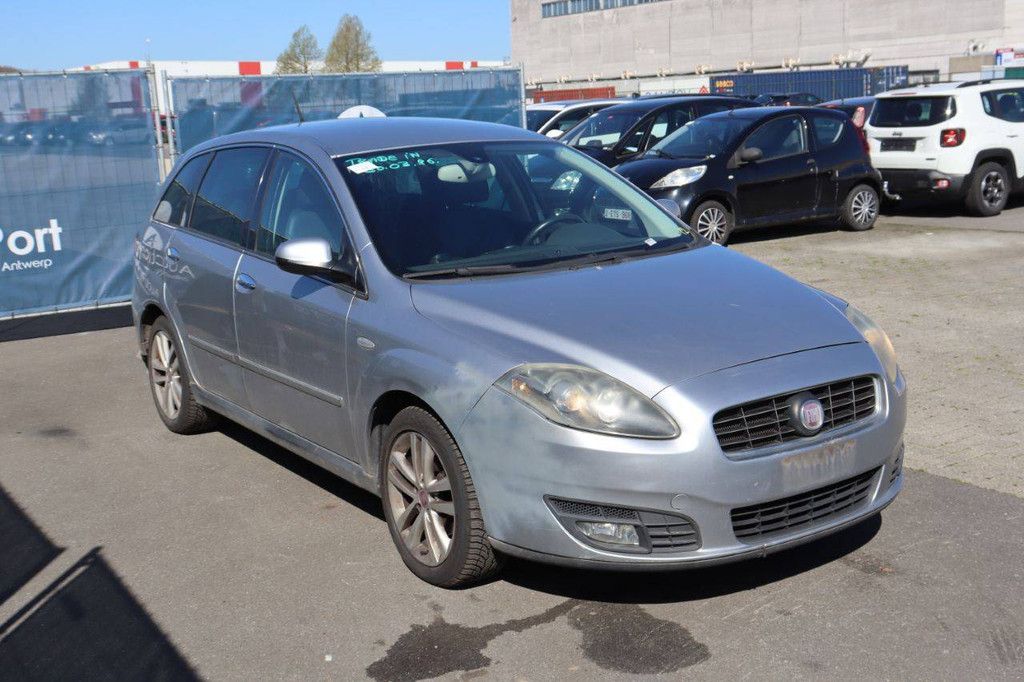 Pkw Fiat Croma Diesel 115 PS 2010 (Margin)