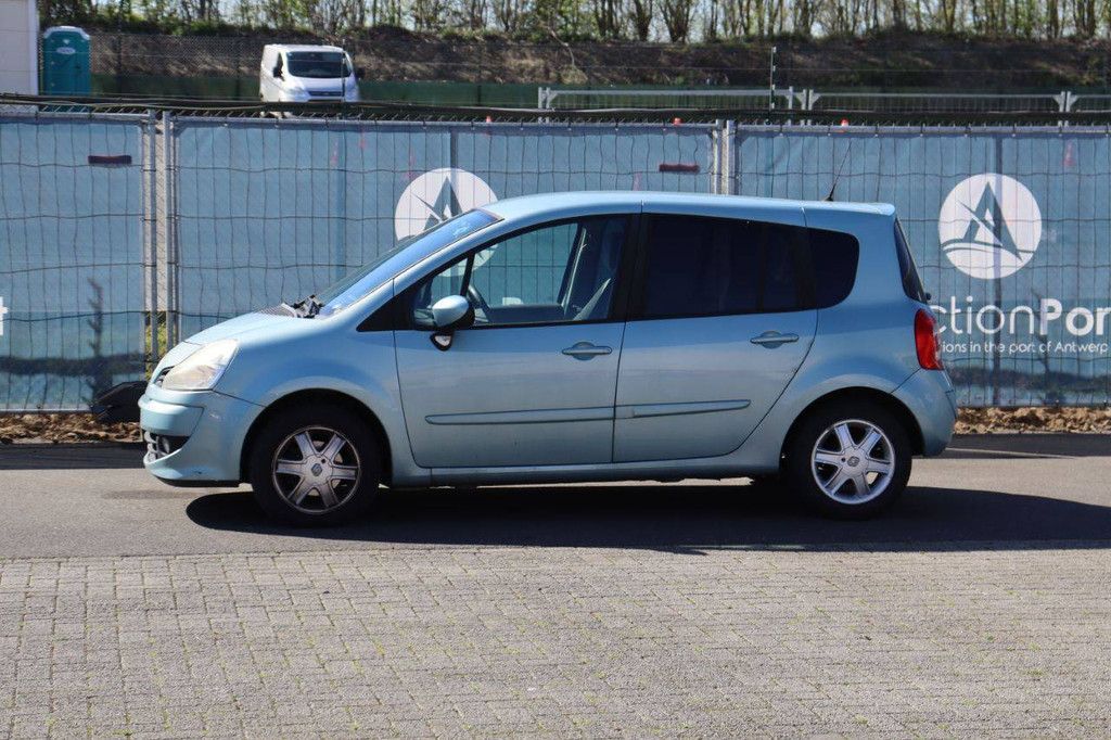 Passenger car Renault Modus Diesel 86hp 2008 (Margin)