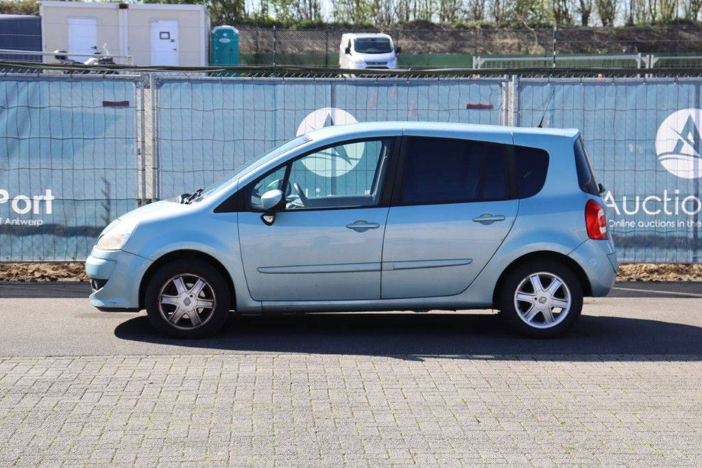 Passenger car Renault Modus Diesel 86hp 2008 (Margin)